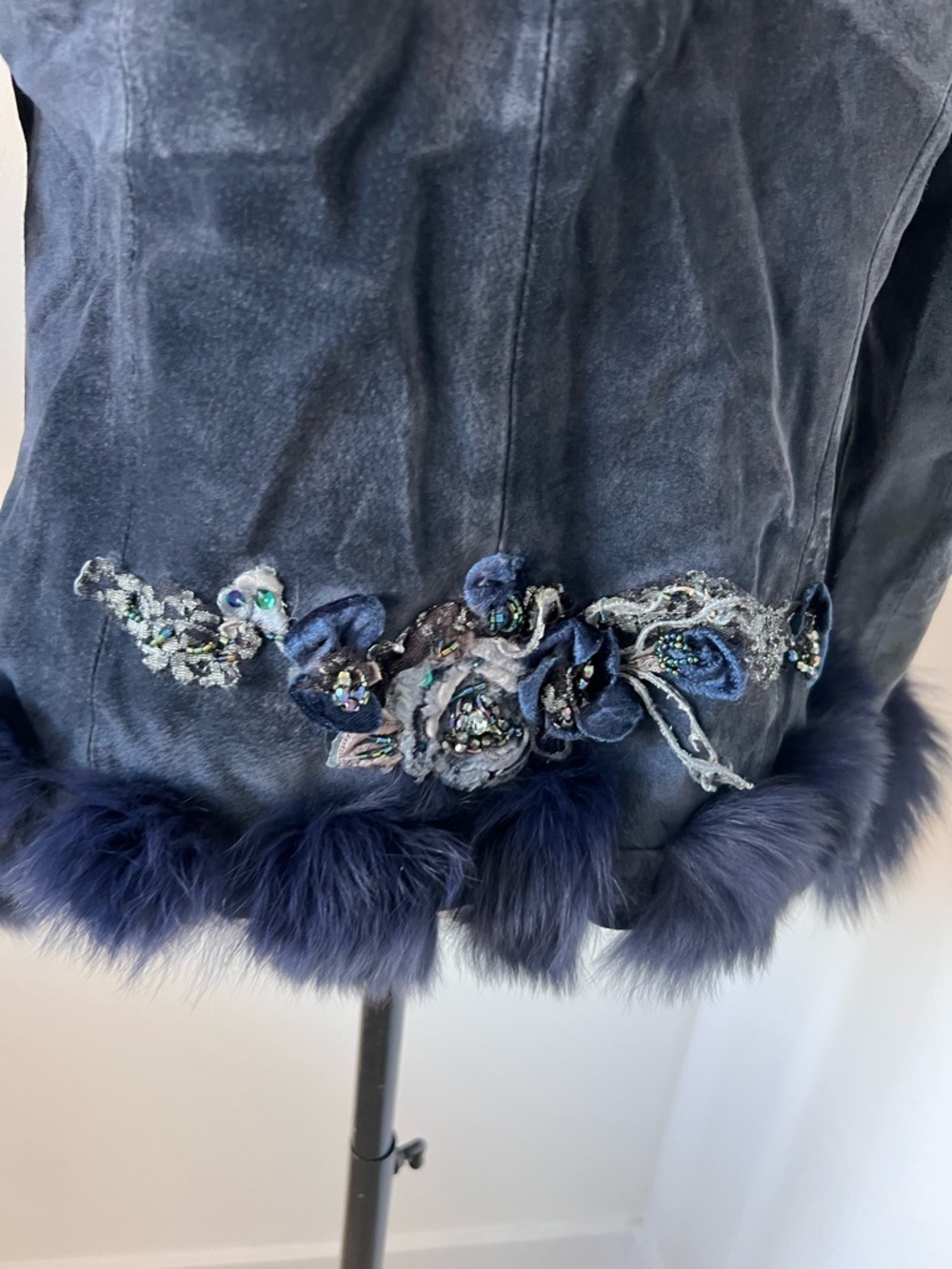 Vintage Navy Suede Jacket with Real Fox Fur Beaded Floral Embroidery S-M Boho - Picture 7 of 14